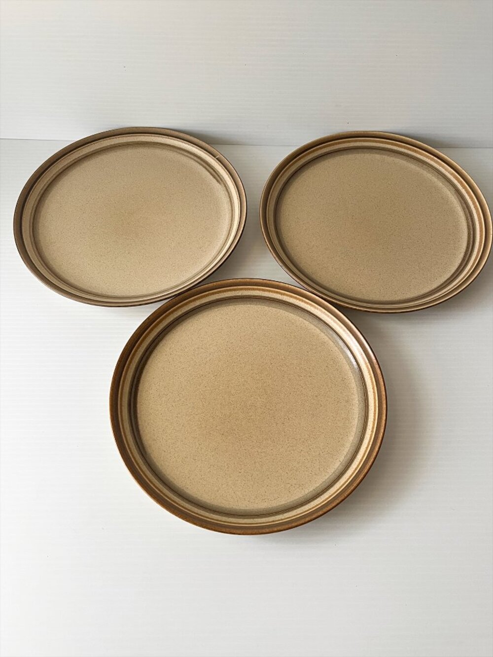 Lot of 3 Vintage Mikasa Couture Homespun Country Side Dinner Plates J7801 10.5"